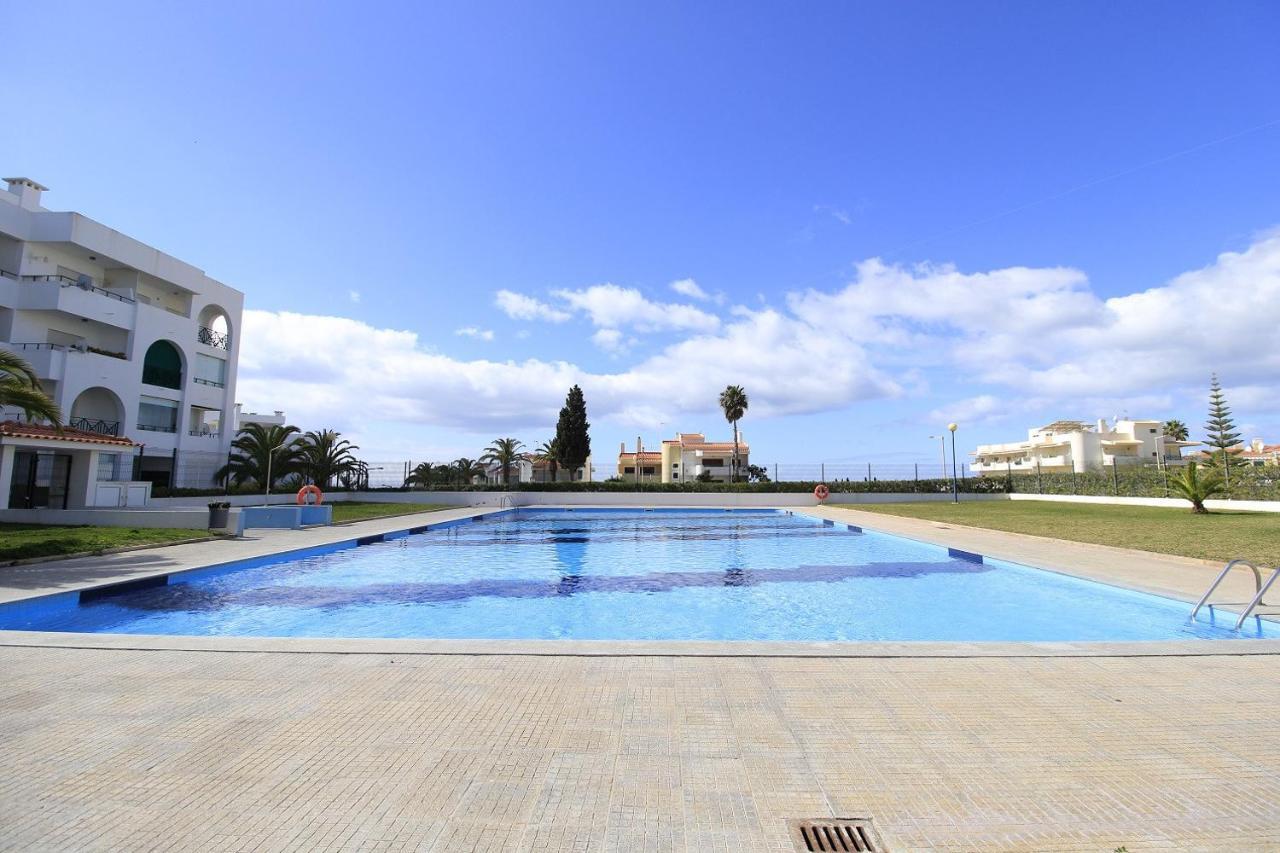 Apartamento Armacao De Pera Brightness With Pool By Homing Exterior foto